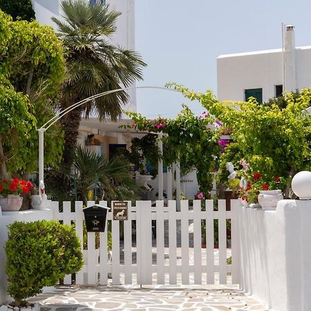 Ricos Two Bedroom House - Naoussa Paros Exterior photo