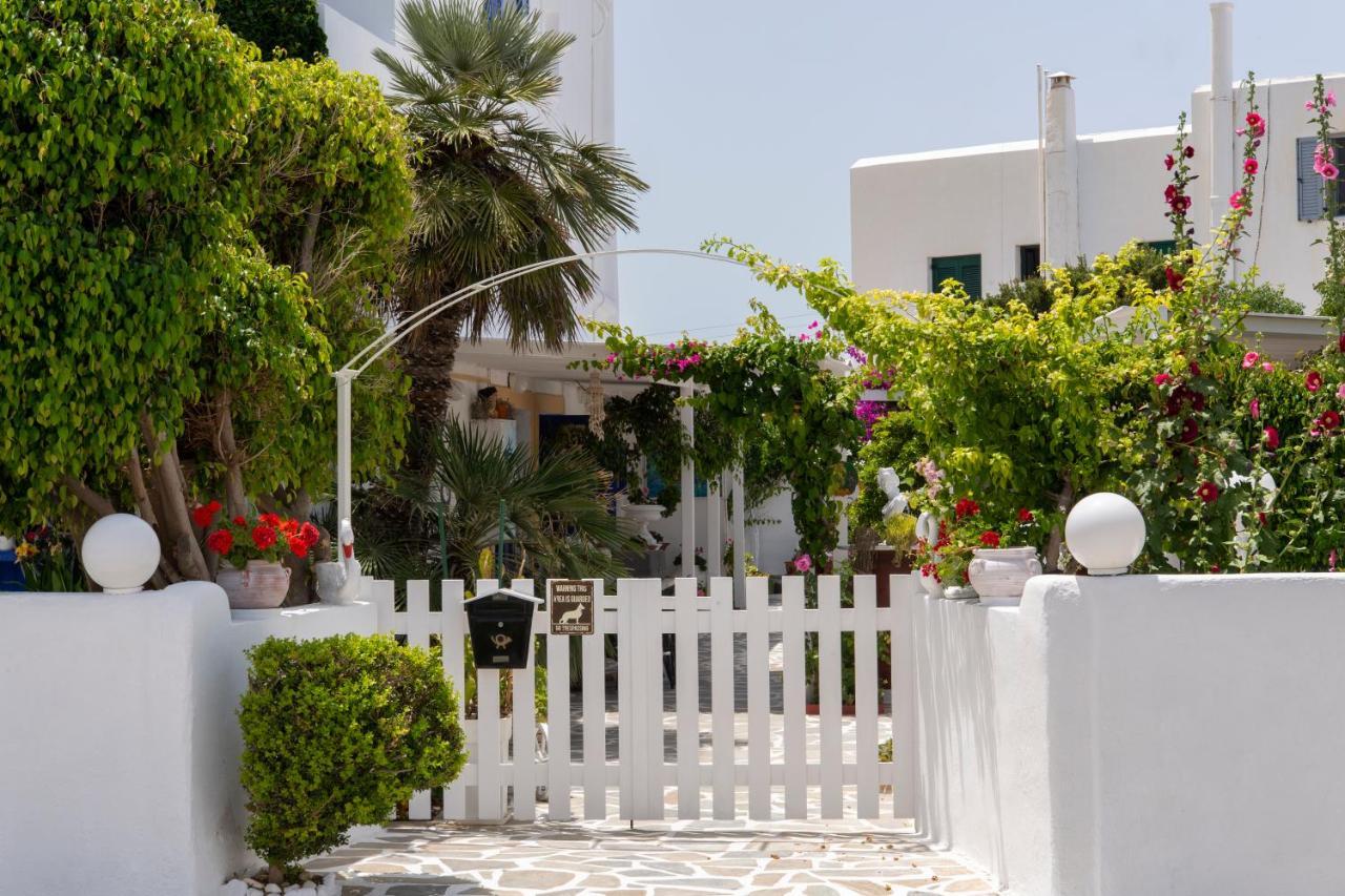 Ricos Two Bedroom House - Naoussa Paros Exterior photo